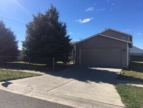 Building Photo - SINGLE FAMILY HOME ON STEVENS (RPM#40)