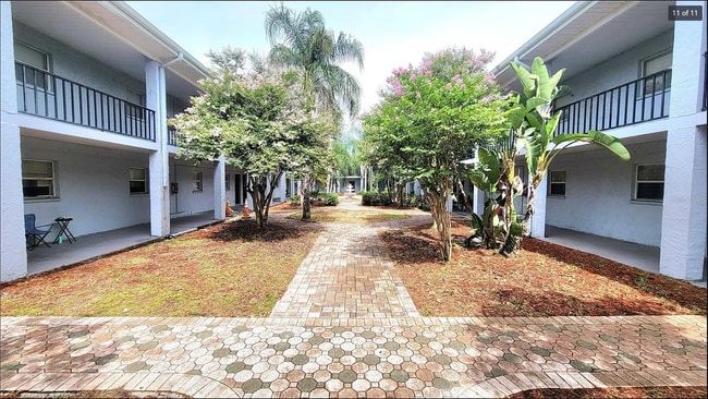 Building Photo - Cozy 2/1 Apartment, Move in Ready, Move in Special!