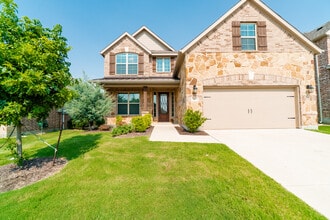 Building Photo - 3905 Cozy Pine Dr