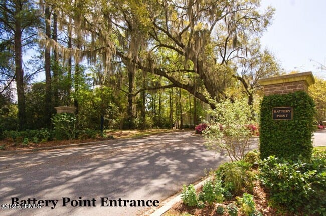 Building Photo - 101 Patrick Dr