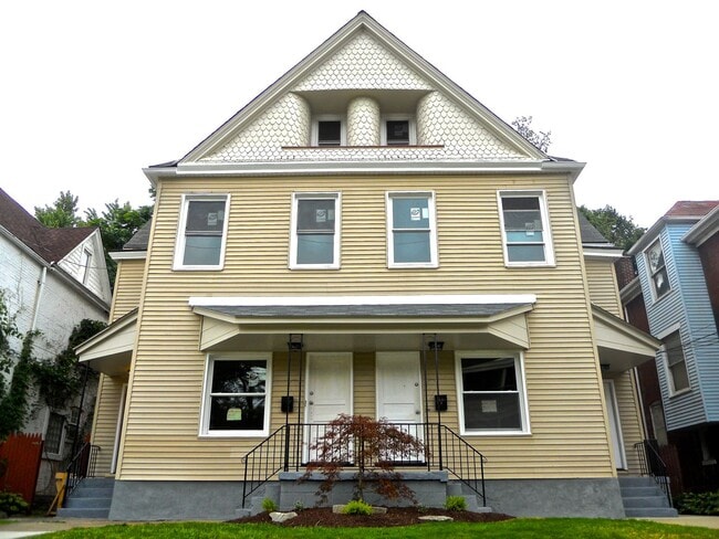 Building Photo - 7220 Meade St