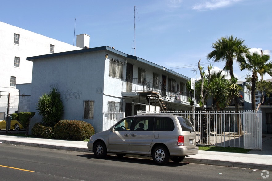 Villa California - 1386-1388 Martin Luther King Jr Ave