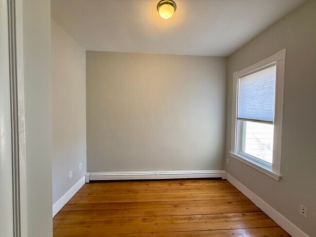 Building Photo - 38 Goldsmith St