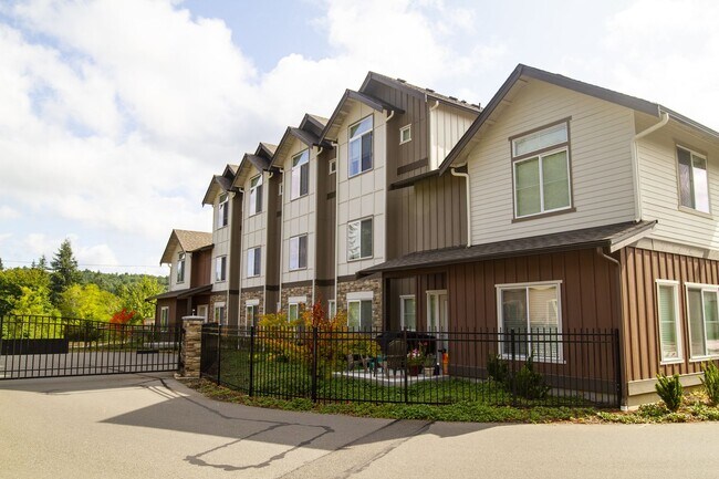 Building Photo - Spacious 3 Bedroom 2 bath!