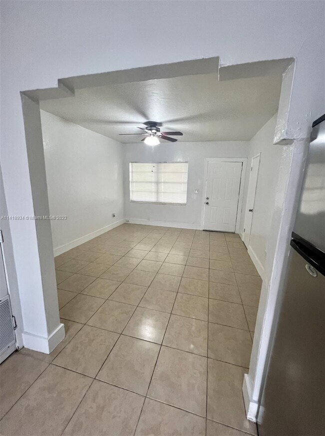 Building Photo - 262 NW 57th St