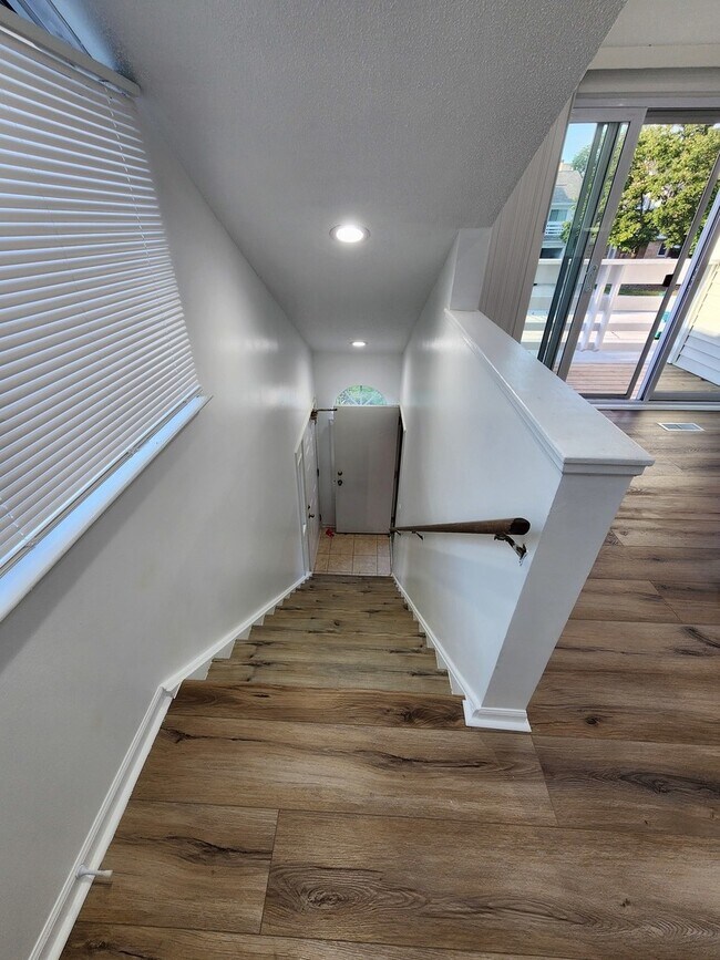 Building Photo - 1077 Courtland Dr