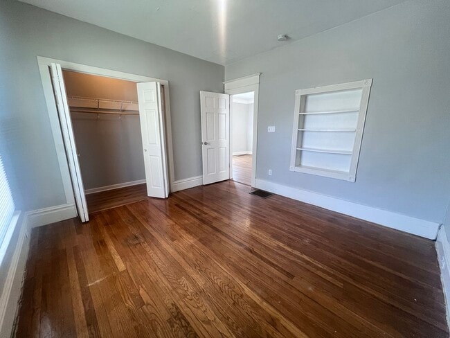 Building Photo - Updated 4-Bedroom Home!