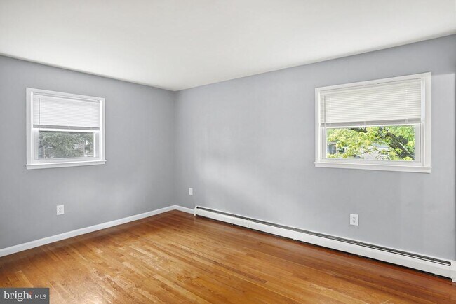 Building Photo - 4226 Evergreen Dr