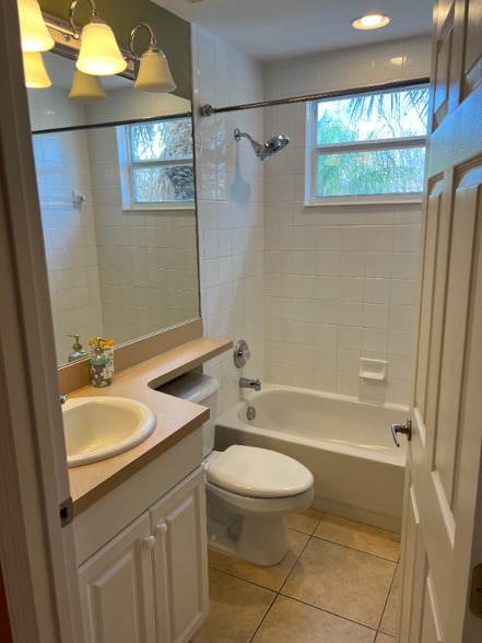 Building Photo - 7060 Strand Cir