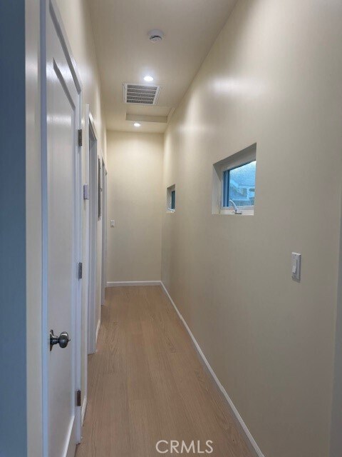 Building Photo - 636 Pioneer Dr