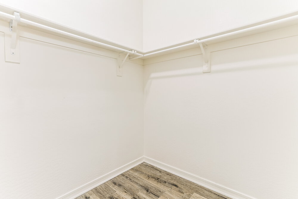 Building Photo - 7515 W Irwin Ave