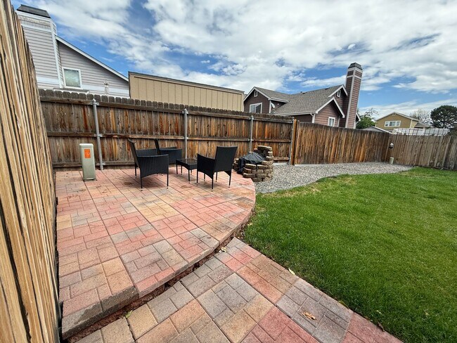 Building Photo - Beautiful Home Near Schriever SFB & Fort C...
