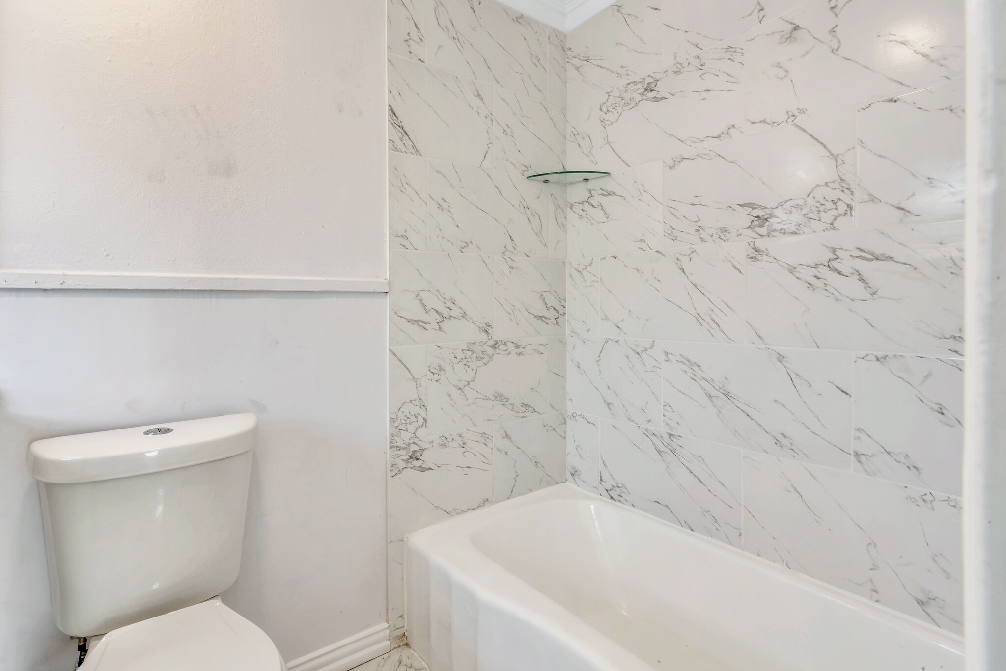 Building Photo - 305 N Robinson St