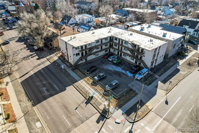 Building Photo - 590 Logan St