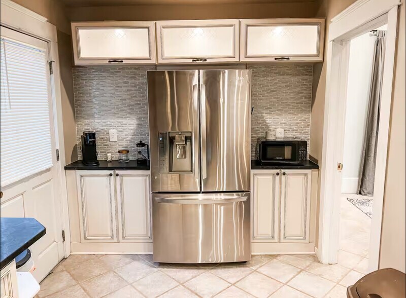 Building Photo - 405 Morson St