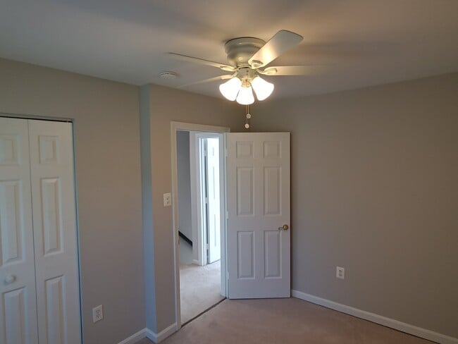 Building Photo - This charming 1,732-square-foot single-family home offers 3 bedrooms and 3 bathrooms, featuring a...
