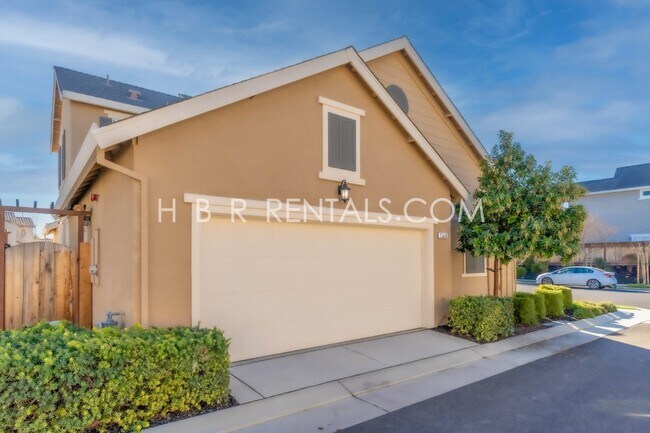 Building Photo - Charming 3-Bedroom Retreat on Barker Street with Spacious Living in Mountain House!