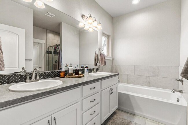 Building Photo - 2486 Trio Falls Dr