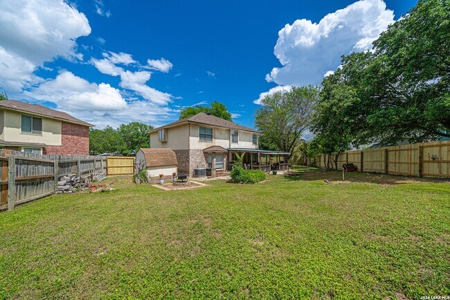 Building Photo - 2813 Kline Cir