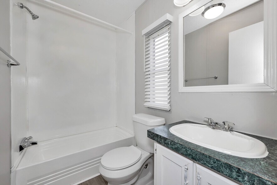 Building Photo - 2303 Highway 20