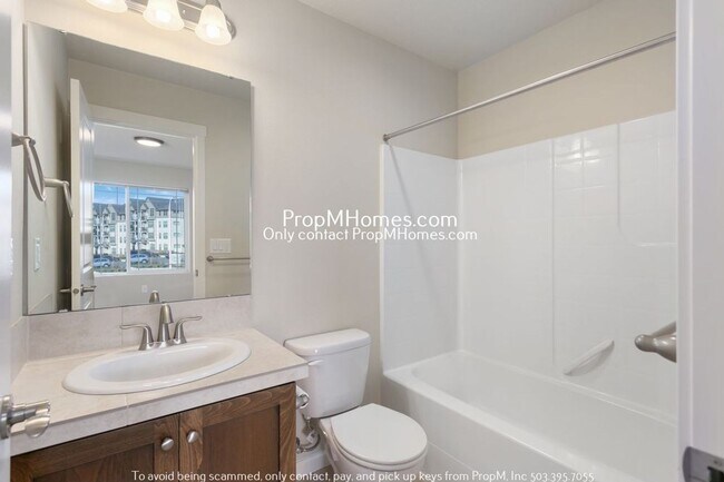 Building Photo - Great Two Bedroom Home In Sherwood! ~Must See The Balcony!