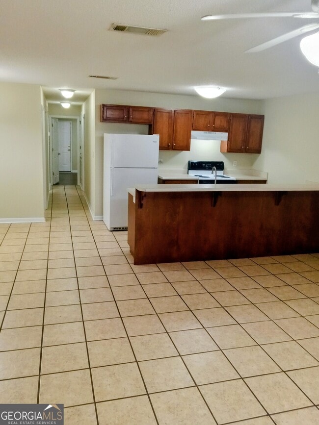 Building Photo - 803 cardinal grove court