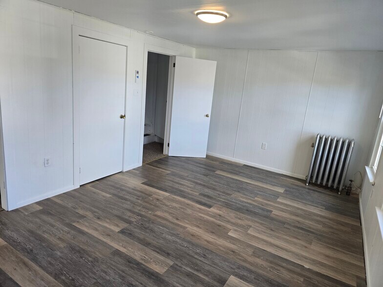 Building Photo - 362 1st Ave