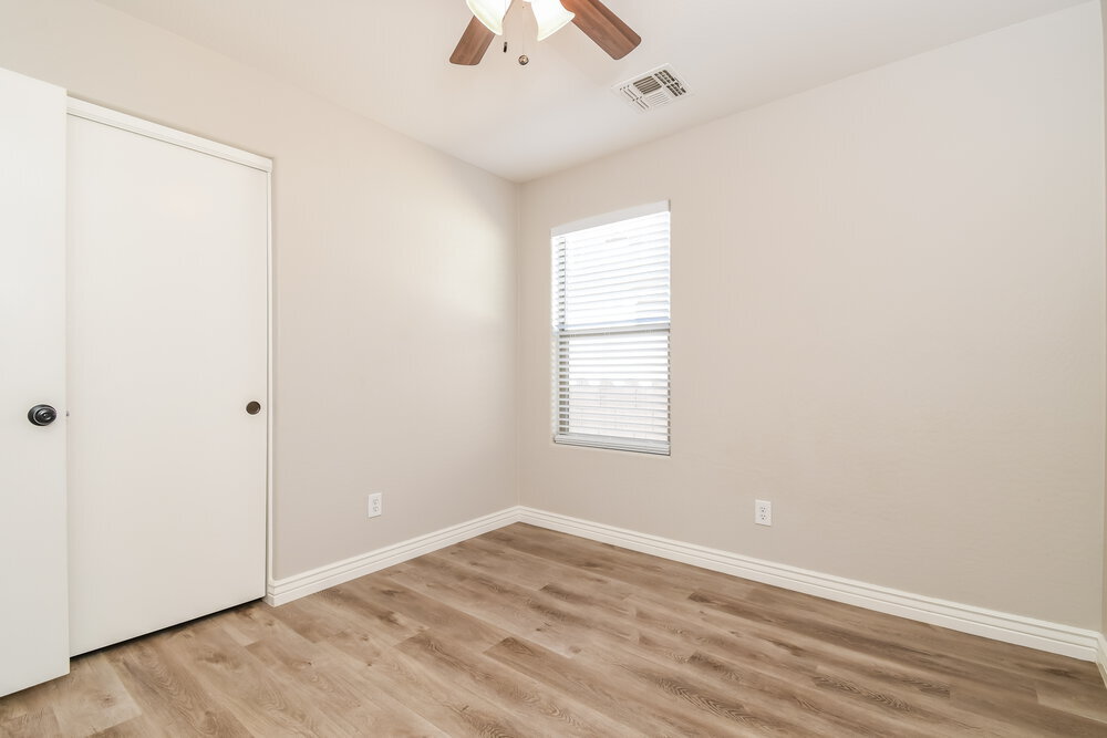 Building Photo - 38306 N Amy Ln