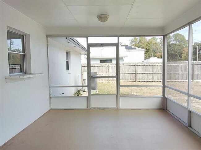 Building Photo - 1669 Tarrytown Ave