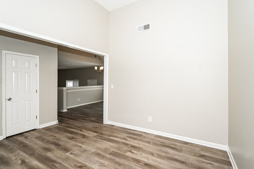 Building Photo - 3627 Lower Creek Dr