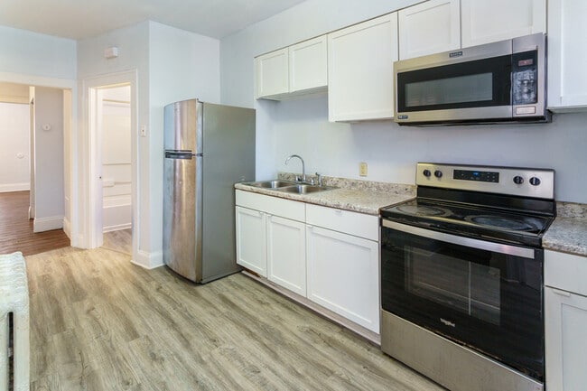 Building Photo - 3105 4th Ave S