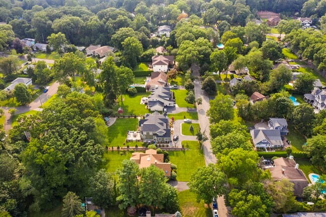 Building Photo - 926 Norgate Dr