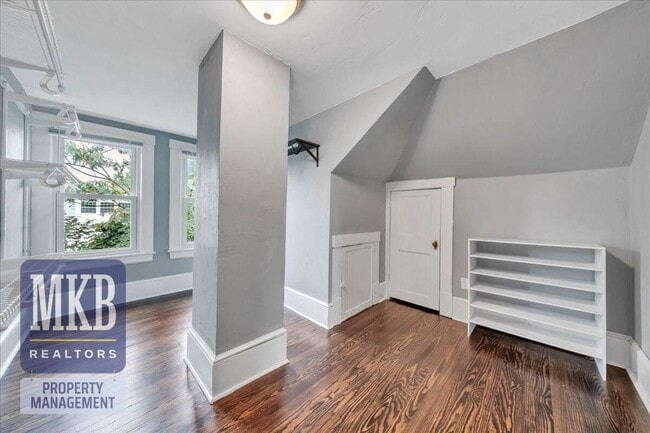 Building Photo - 3 Bedroom in Salem City