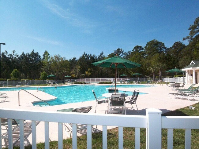 Building Photo - 1123 Blue Stem Dr