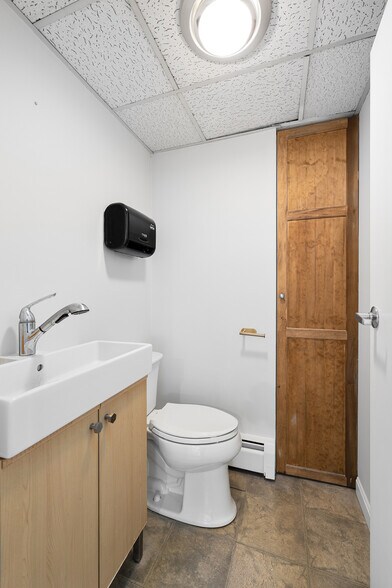 Building Photo - 137 Sandy Bottom Rd