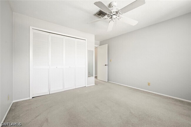 Building Photo - 1376 Chesapeake Ave