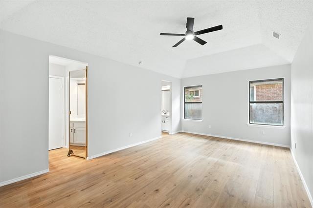 Building Photo - 712 Greenleaf Dr