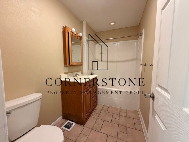 Building Photo - 829 S 18th St