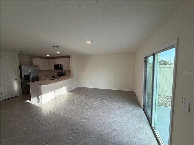 Building Photo - 6685 SW 81st Lp