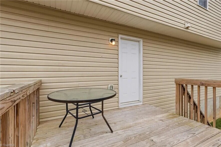 Building Photo - Room in House on Ransom Trace Ct