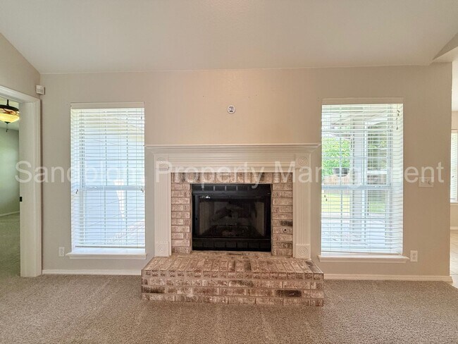 Building Photo - For Lease | Broken Arrow | Available Now!