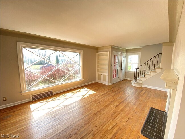 Building Photo - 4469 Silsby Rd