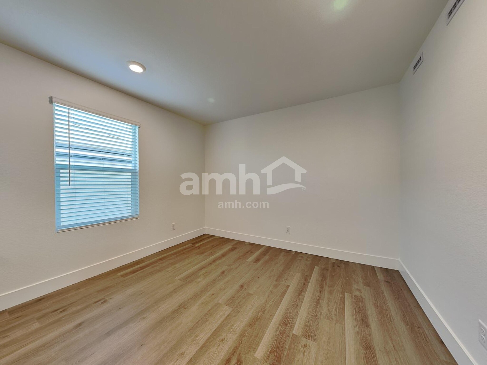 Building Photo - 9247 River Owl Ct