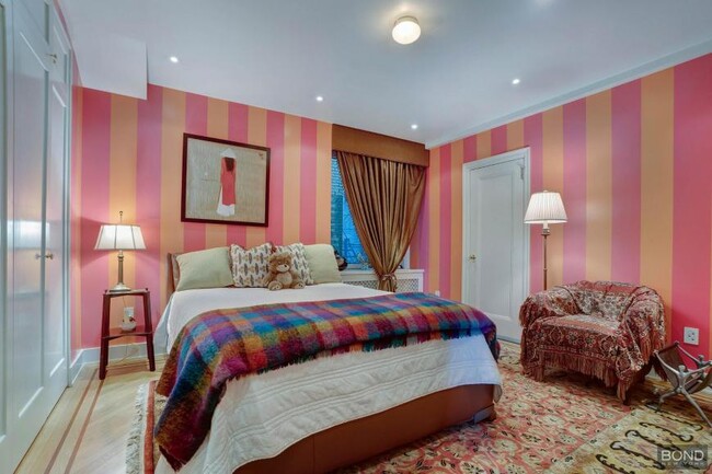 Building Photo - 2 bedroom in New York NY 10019