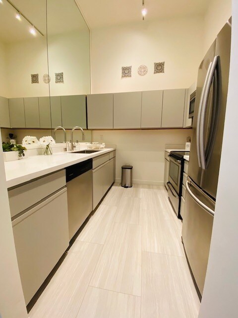 Building Photo - 355 Buena Vista Ave E