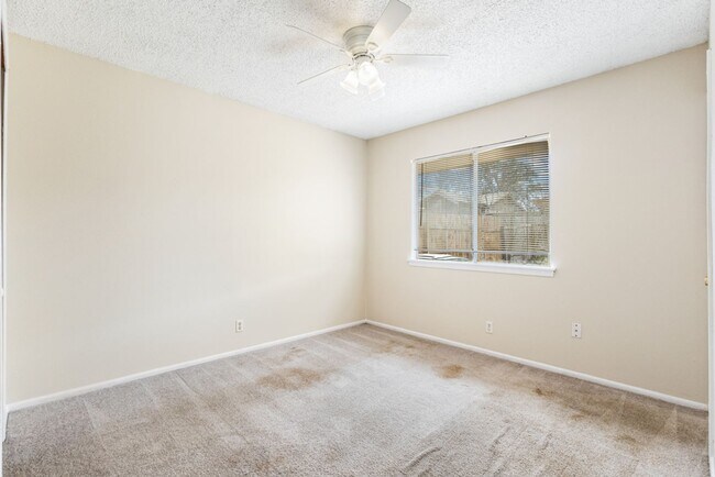 Building Photo - 4718 Casa Oro St