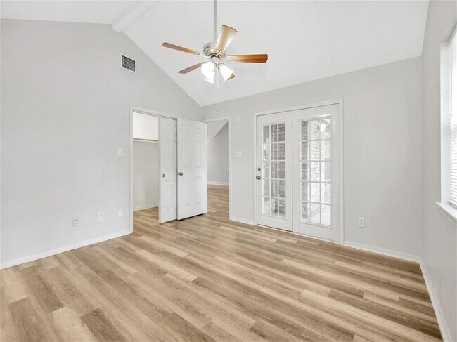 Building Photo - 23346 Balthasar St