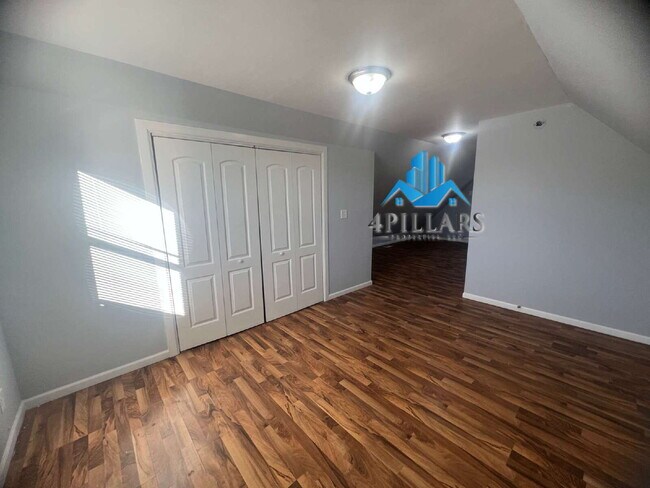 Building Photo - 5647 Sohl Ave