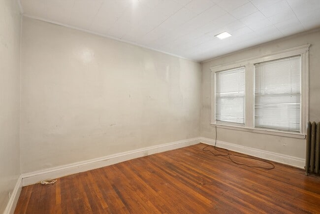 Building Photo - 146 Homestead St