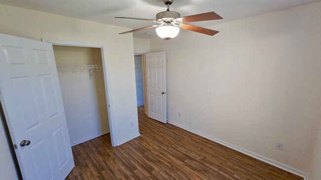 Building Photo - 3 BR 2 BA Liberty Hills